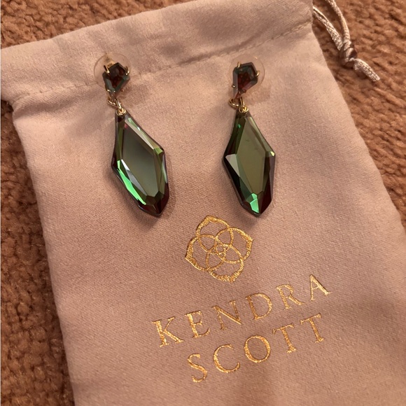 Kendra Scott Jewelry - Kendra Scott Green & Gold Faceted Crystal Drop Earrings